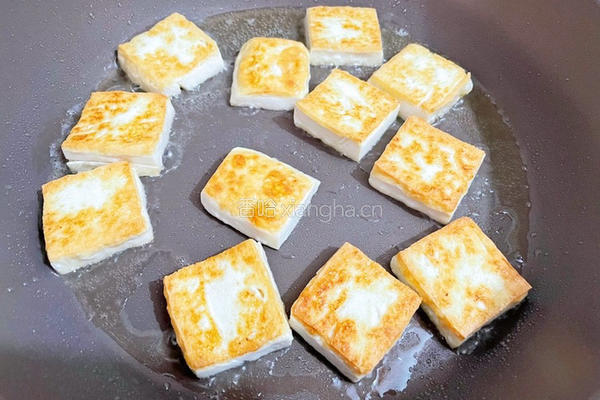 火腿白菜豆腐煲的做法图解5