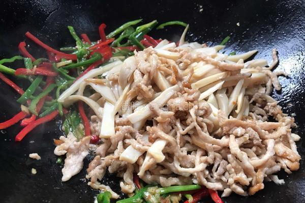 杏鲍菇炒肉丝的做法图解16