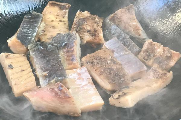 酱香腊鱼的做法图解5