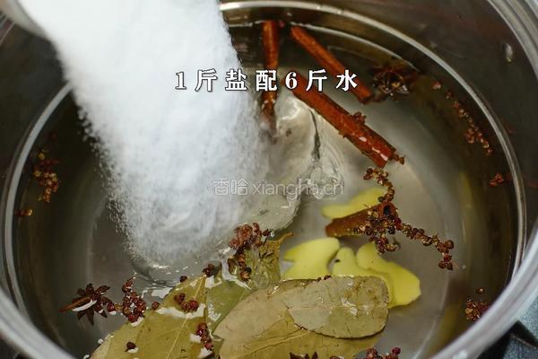 奶奶40年腌制咸鸭蛋老方子 保证100起沙流油的做法图解3