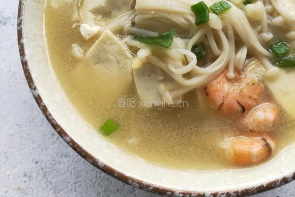 金针菇豆腐汤的做法图解8