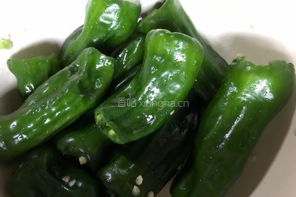 青椒酿肉的做法图解1