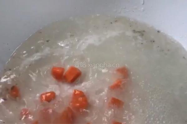 高汤西兰花的做法图解3