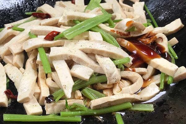 西芹炒豆腐干的做法图解9