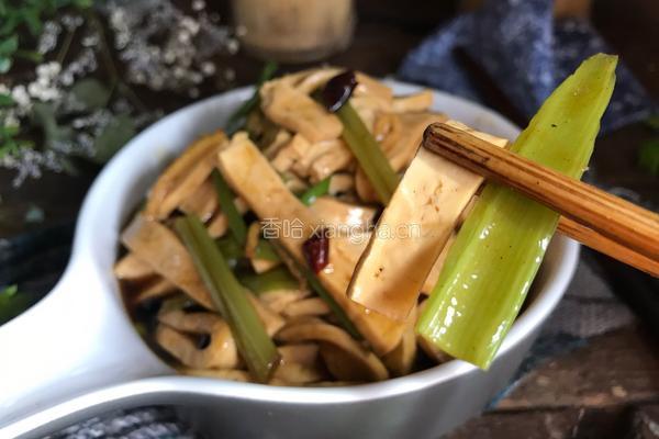 西芹炒豆腐干的做法图解13