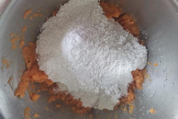 红薯芝麻饼的做法图解5