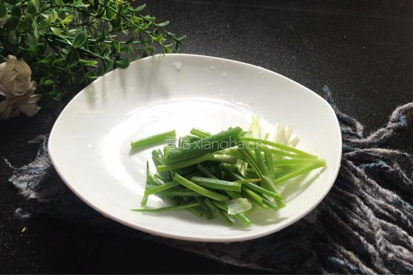 葱爆肉丝的做法图解3