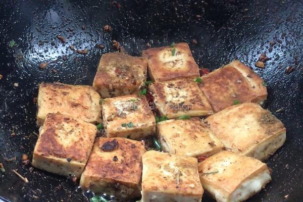 煎豆腐的做法图解10