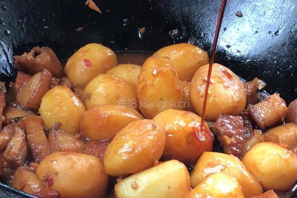 五花肉烧小土豆的做法图解16