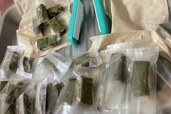抹茶牛轧糖的做法图解9