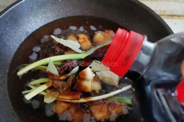 五花肉焖小土豆的做法图解9