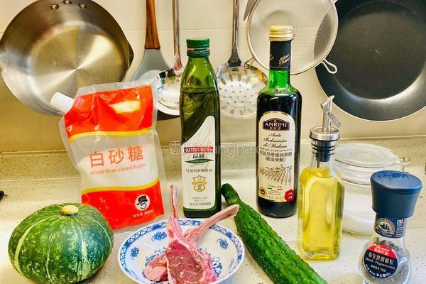香煎小羊排配百里香烤南瓜的做法图解1