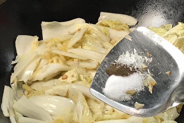 白菜炒平菇的做法图解11