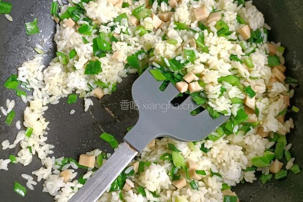 火腿蛋炒饭的做法图解6