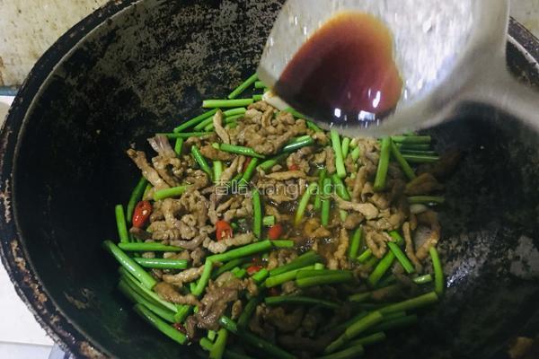 过油肉炒蒜苔的做法图解8