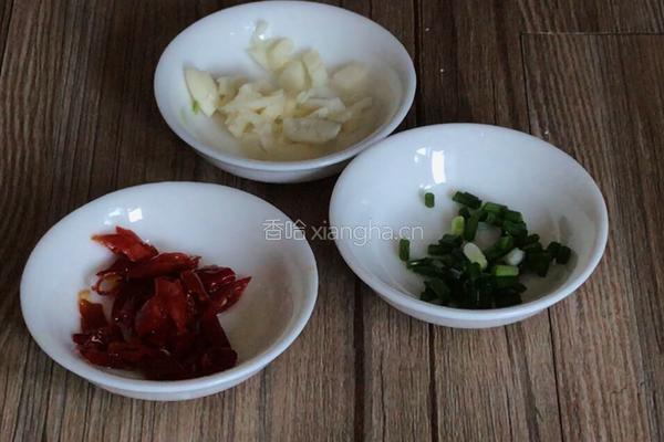 酸辣包菜丝的做法图解5