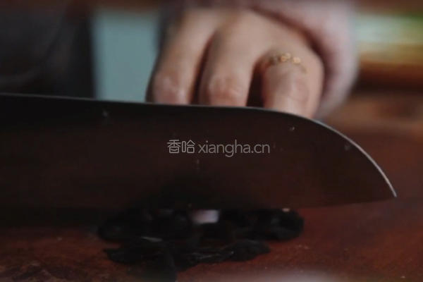 牛肉酸辣汤的做法图解4