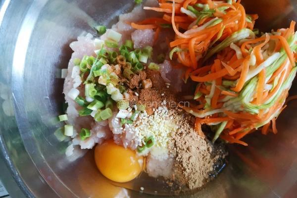 蔬菜鸡肉饼（低卡减脂）的做法图解7
