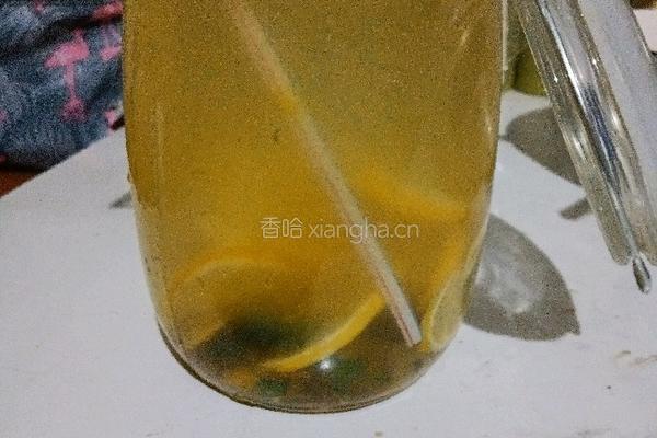 柠檬百香果蜜茶的做法图解4