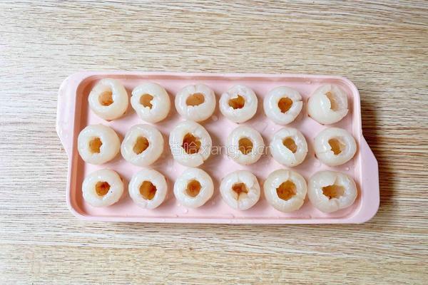 荔枝酸奶冻的做法图解4
