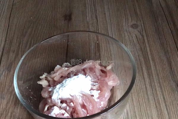 豆腐皮炒肉的做法图解2