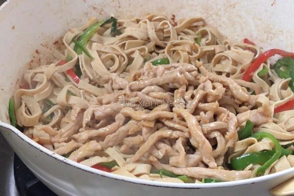 豆腐皮炒肉的做法图解16