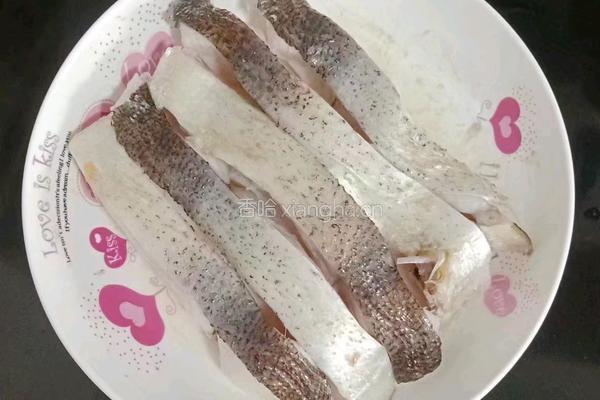 剁椒蒸鱼腩的做法图解9