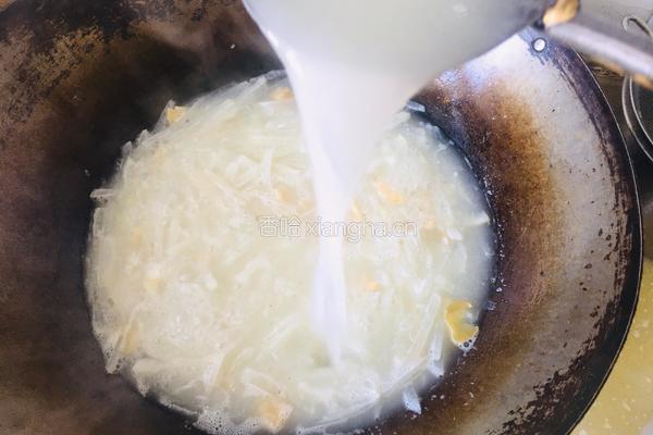 干贝海米萝卜汤的做法图解6