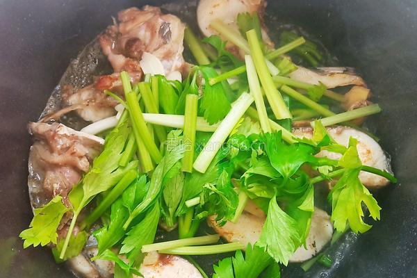 鱼头豆腐汤的做法图解11