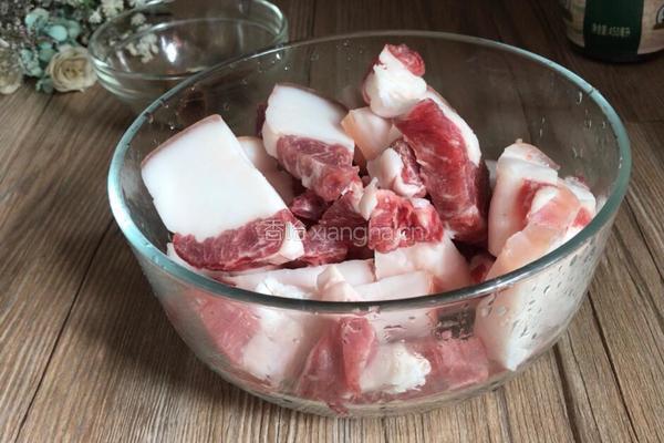 红烧肉的做法图解1
