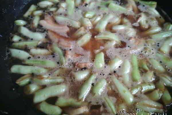 五花肉炖芸豆的做法图解12