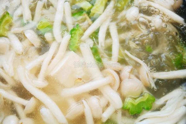 海鲜菇豆腐汆丸子的做法图解11