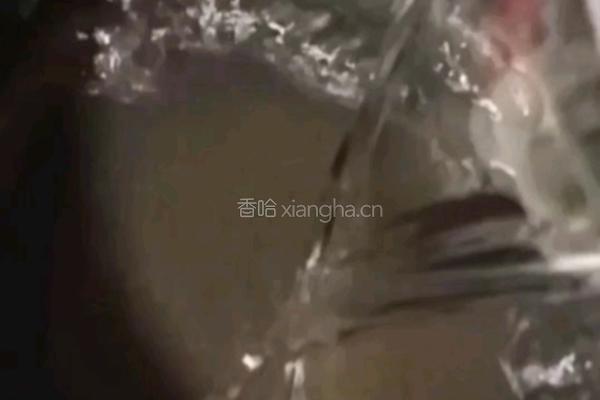 火龙果酸奶冰粉的做法图解2