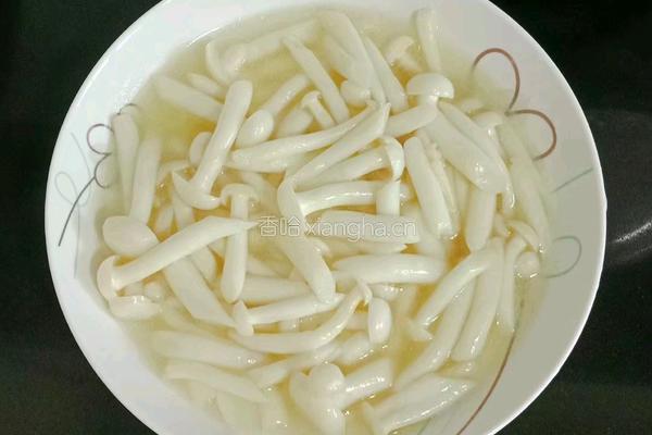 丝瓜菌菇蛋花汤的做法图解8