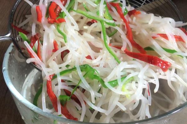 凉拌绿豆芽的做法图解8