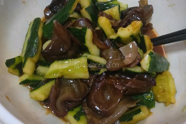木耳拌黄瓜的做法图解5