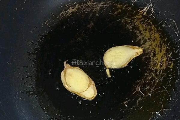 胡萝卜排骨汤的做法图解2