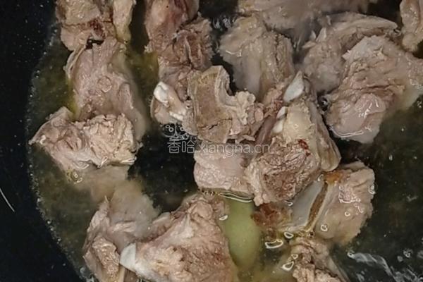 胡萝卜排骨汤的做法图解6