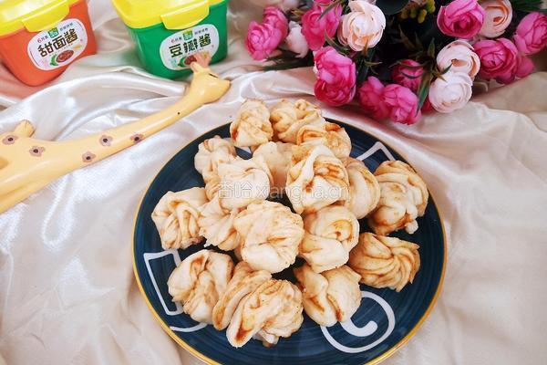 酱香小花卷的做法图解15