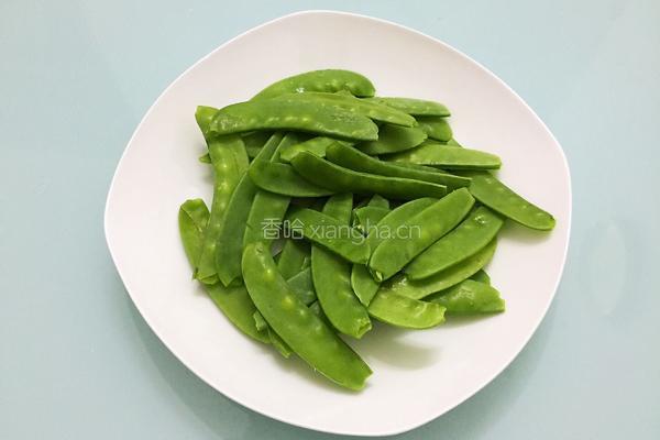 荷兰豆炒肉的做法图解2
