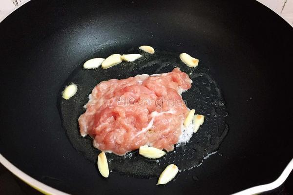 荷兰豆炒肉的做法图解7