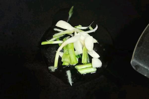 葱爆虾的做法图解2