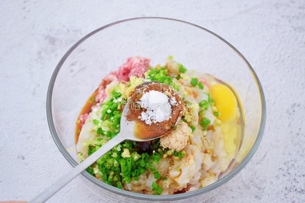 鲜虾猪肉馄饨的做法图解8