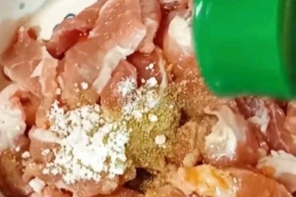 丝瓜炒猪肉的做法图解4