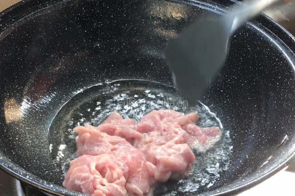 荷兰豆炒瘦肉的做法图解10