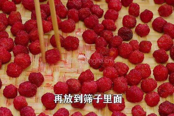 自家种的杨梅做成杨梅干杨梅冰棒 酸酸甜甜的做法图解5
