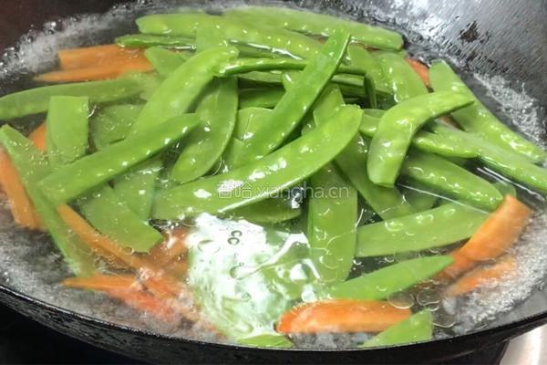 五花肉炒荷兰豆的做法图解8