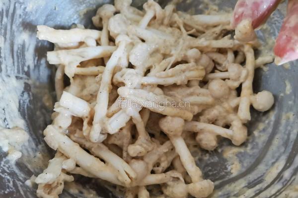 酥炸海鲜菇的做法图解8