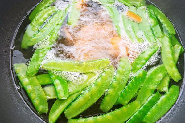 荷兰豆炒肉的做法图解5