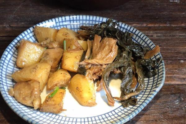 剩菜剩饭煲仔饭的做法图解2
